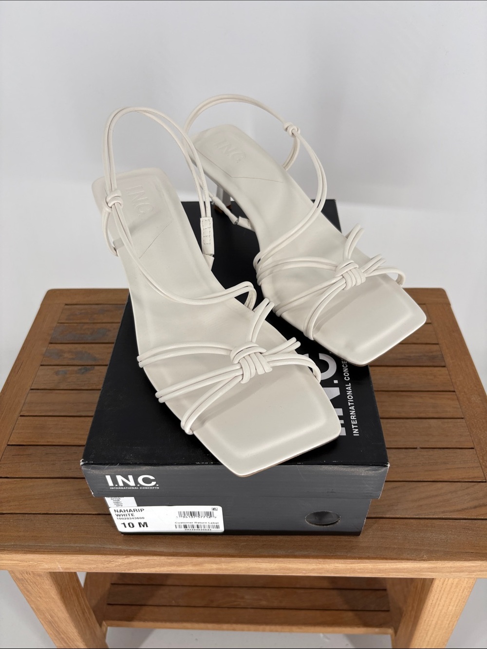 New women’s INC International Concepts Cream Knotted Strappy Heels size 10 M